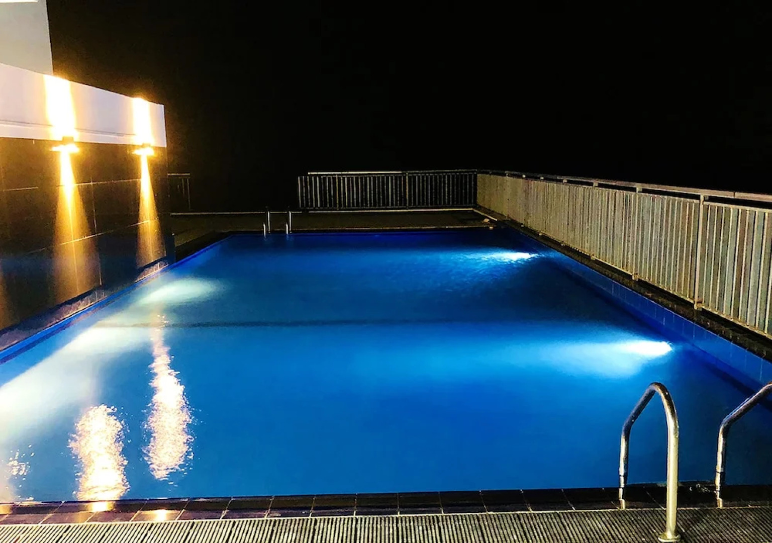 Blue Paradise Royal Suite