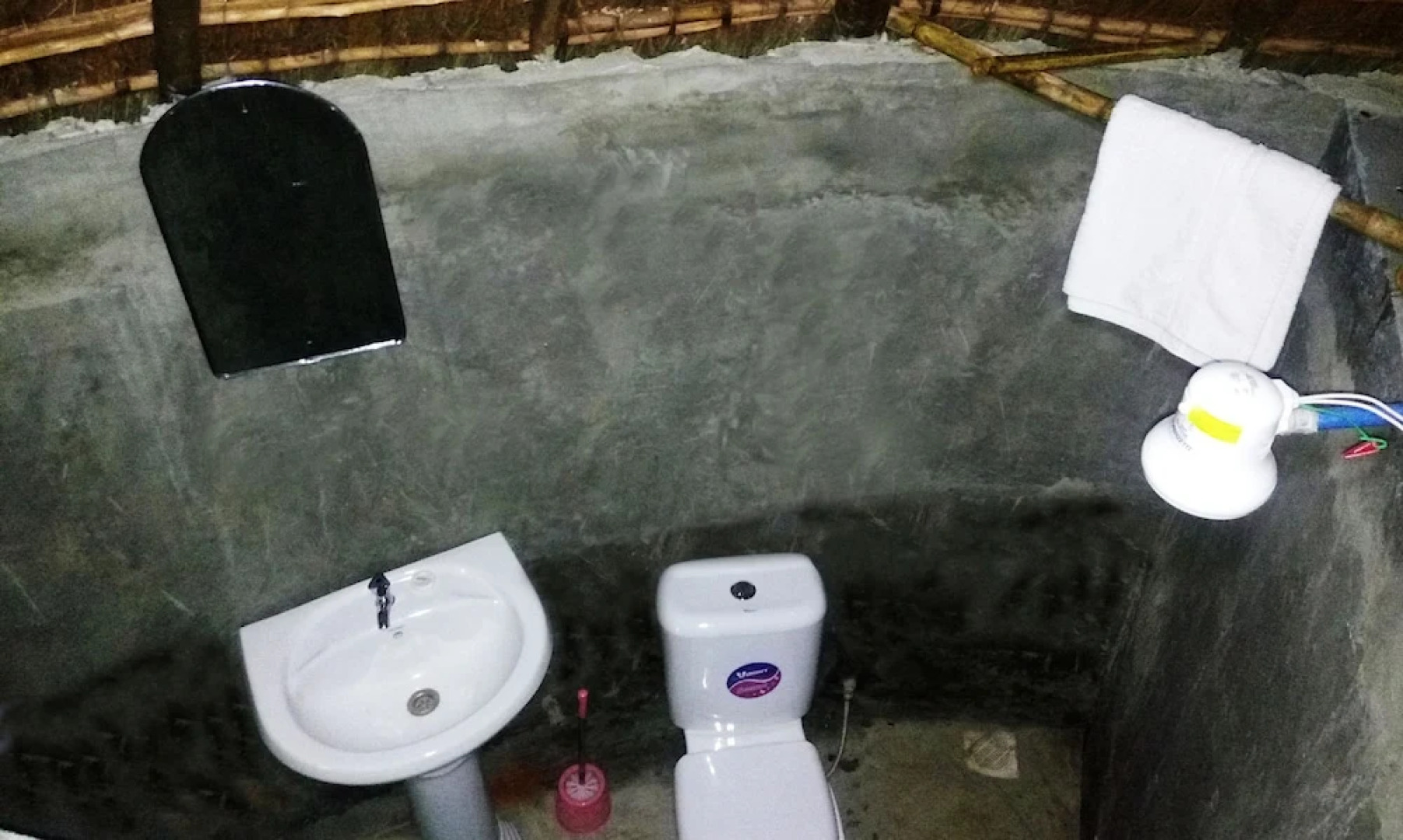 Grassroots Cottages & Tours