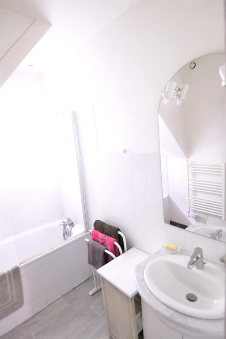 House With 2 Bedrooms in Grevilly, With Enclosed Garden