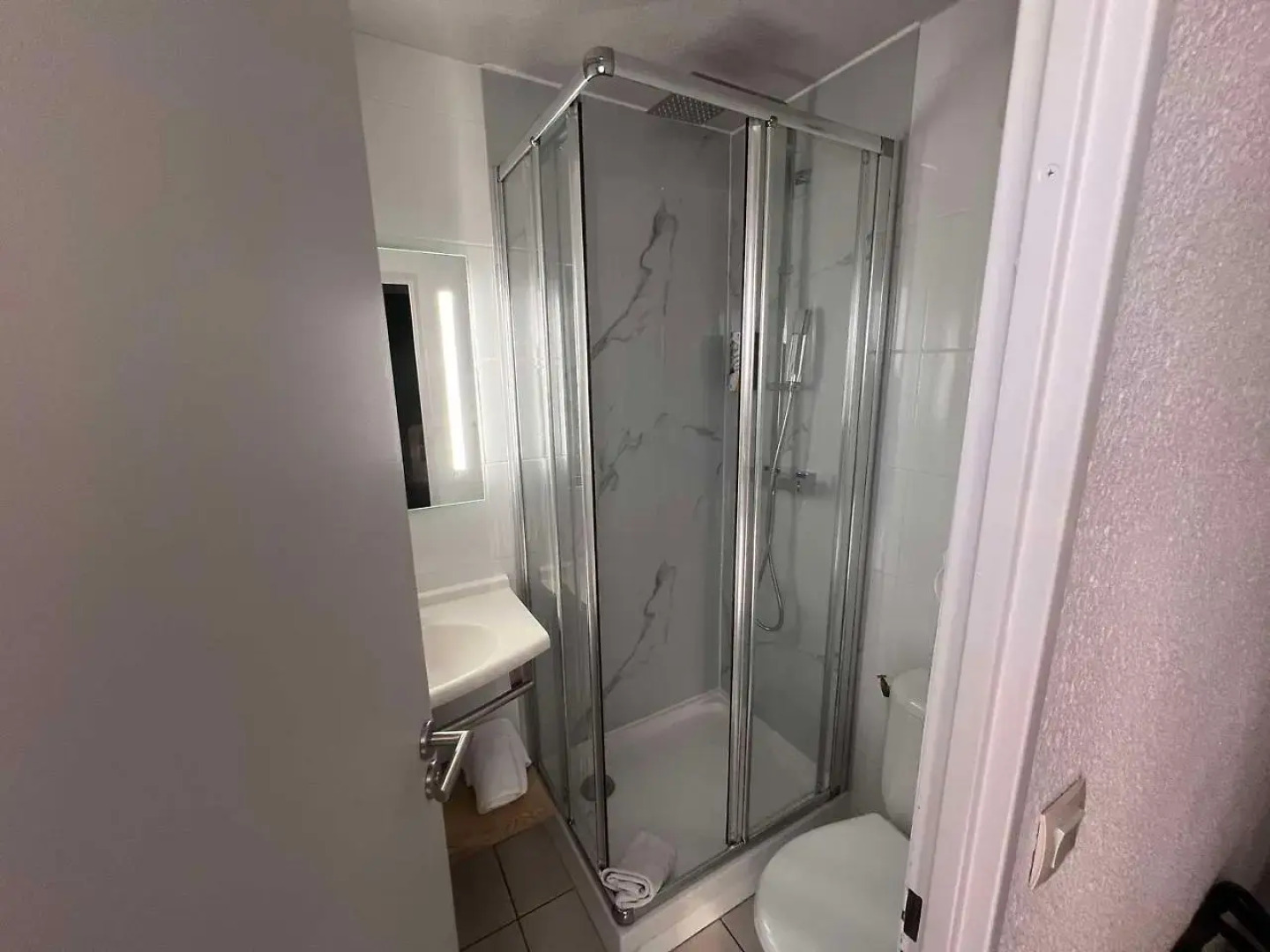 Sure Hotel by Best Western Nimes Est