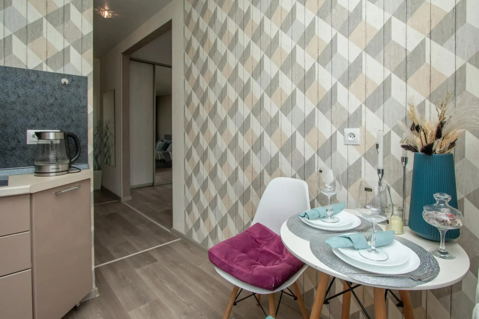 Room Hotel (Рум Хотел) на проспекте Октябрьский