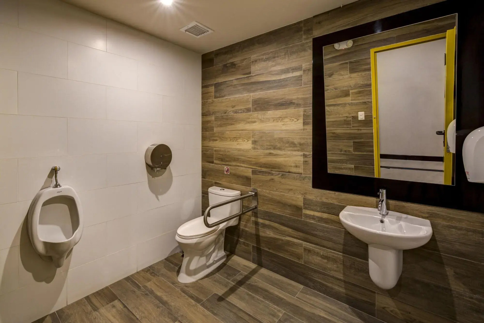 Arawi Miraflores Express