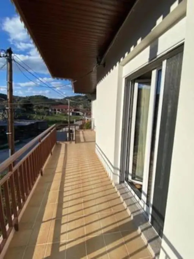 Laki's House Οροφοδιαμέρισμα με σοφίτα