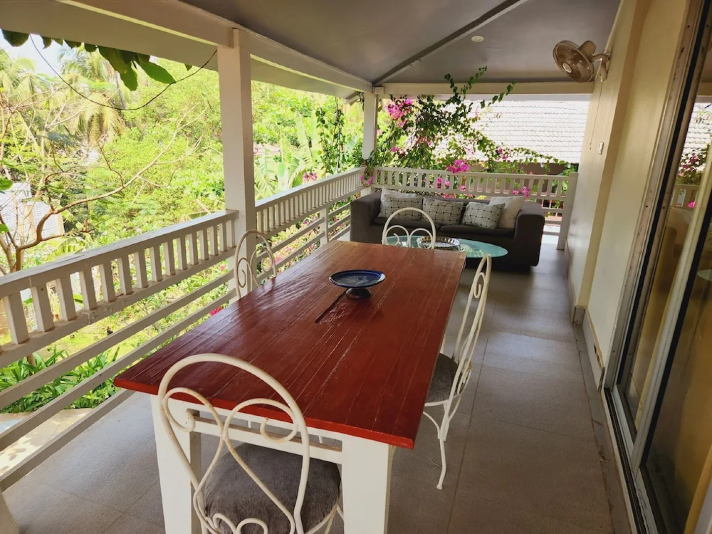 Casa Vagator by Svenska