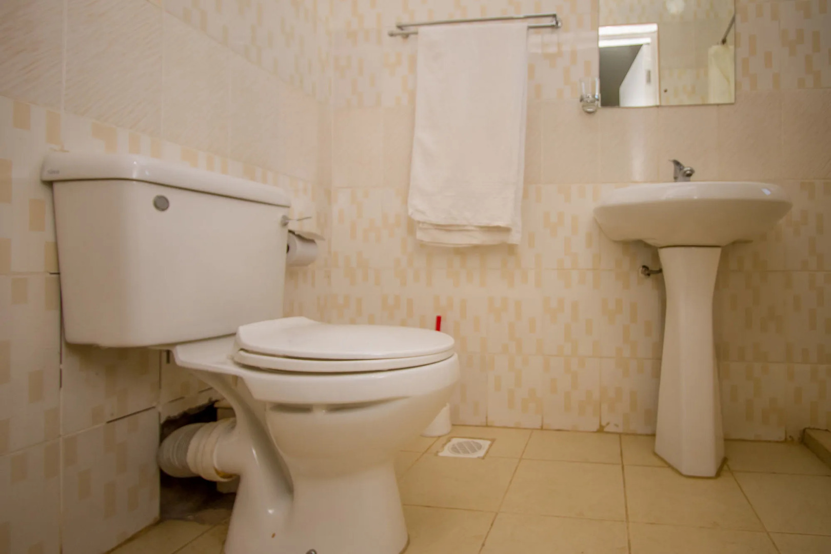 Meru Paramount Hotel