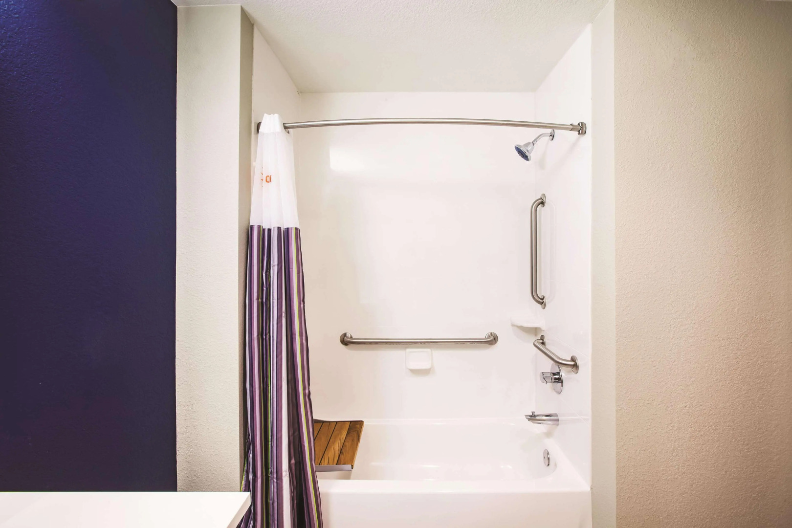 La Quinta Inn & Suites by Wyndham Wichita Northeast