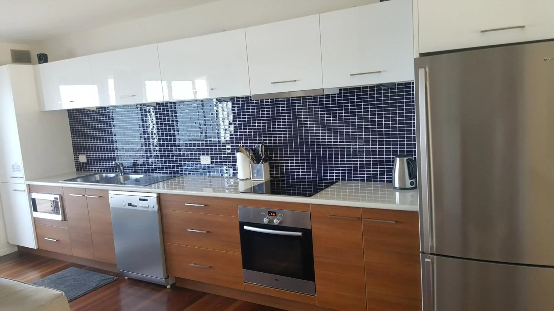 Villa Riviera on River Front