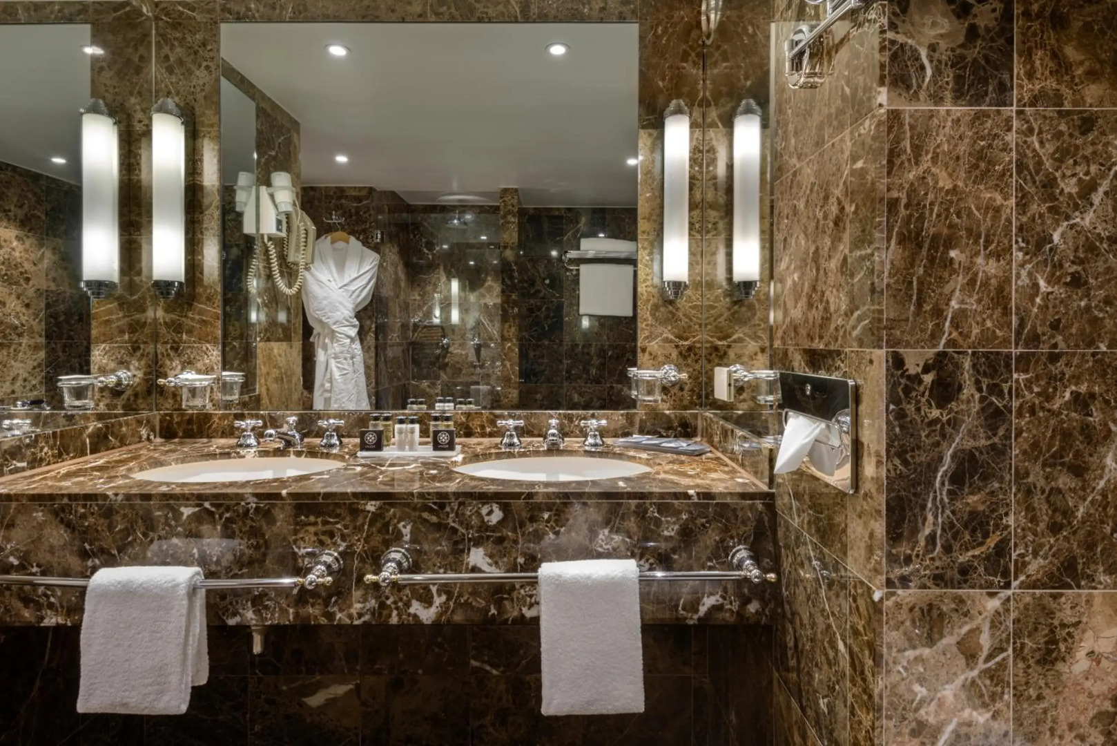 Warwick Grand-Place Brussels