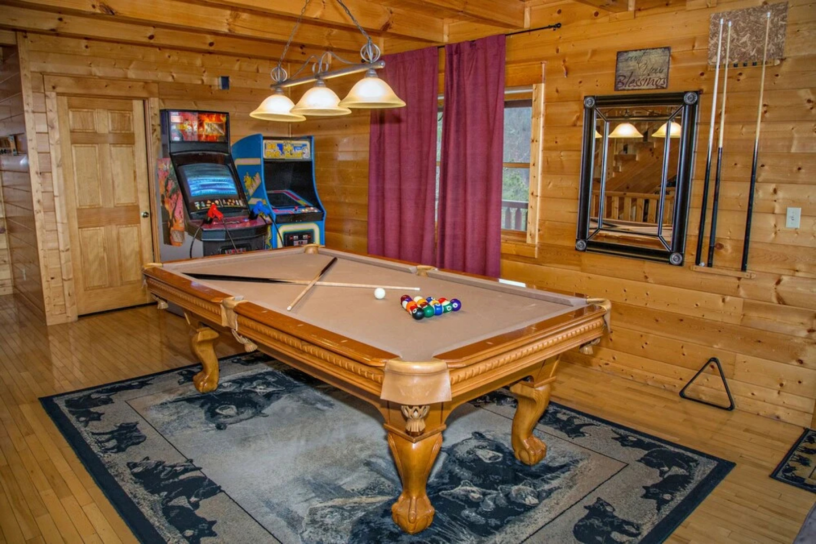 Coppertop 4 Bedrooms 5 Bathrooms Cabin