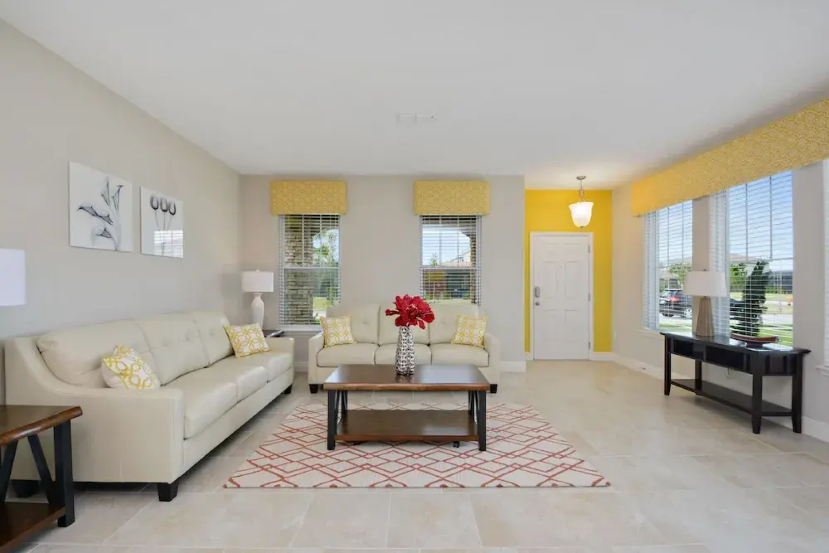 Gated Resort, Private Pool & Spa, Lots of Space!!
