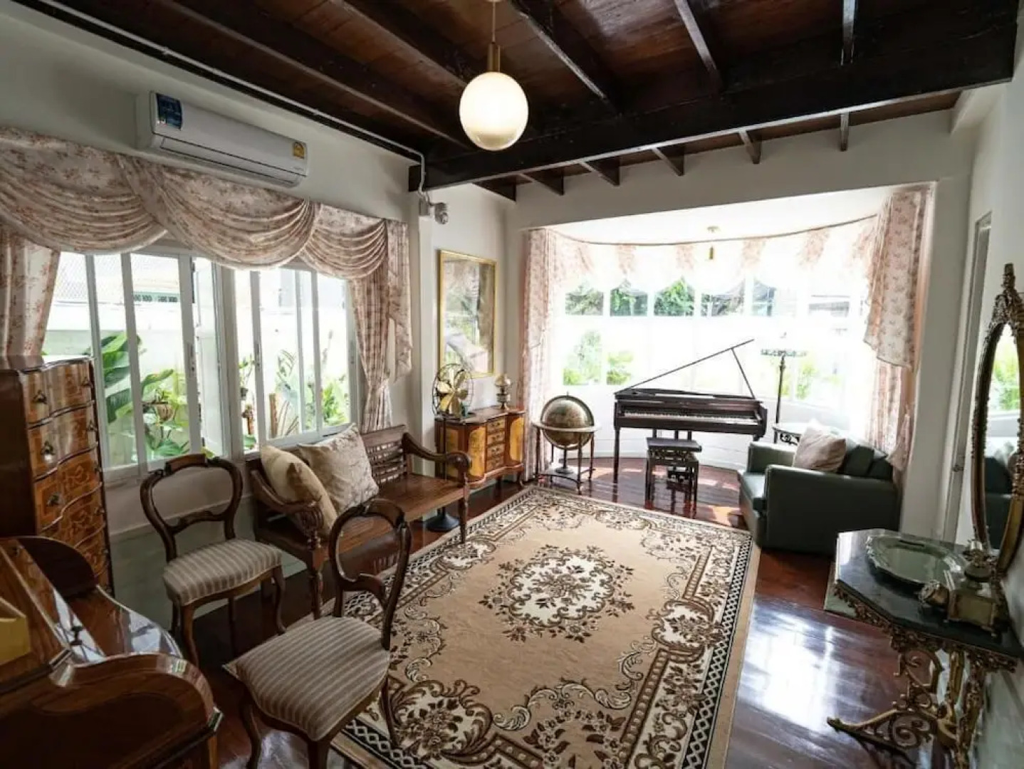 RQ THEVA Heritique Baan Praya Dinsor Road