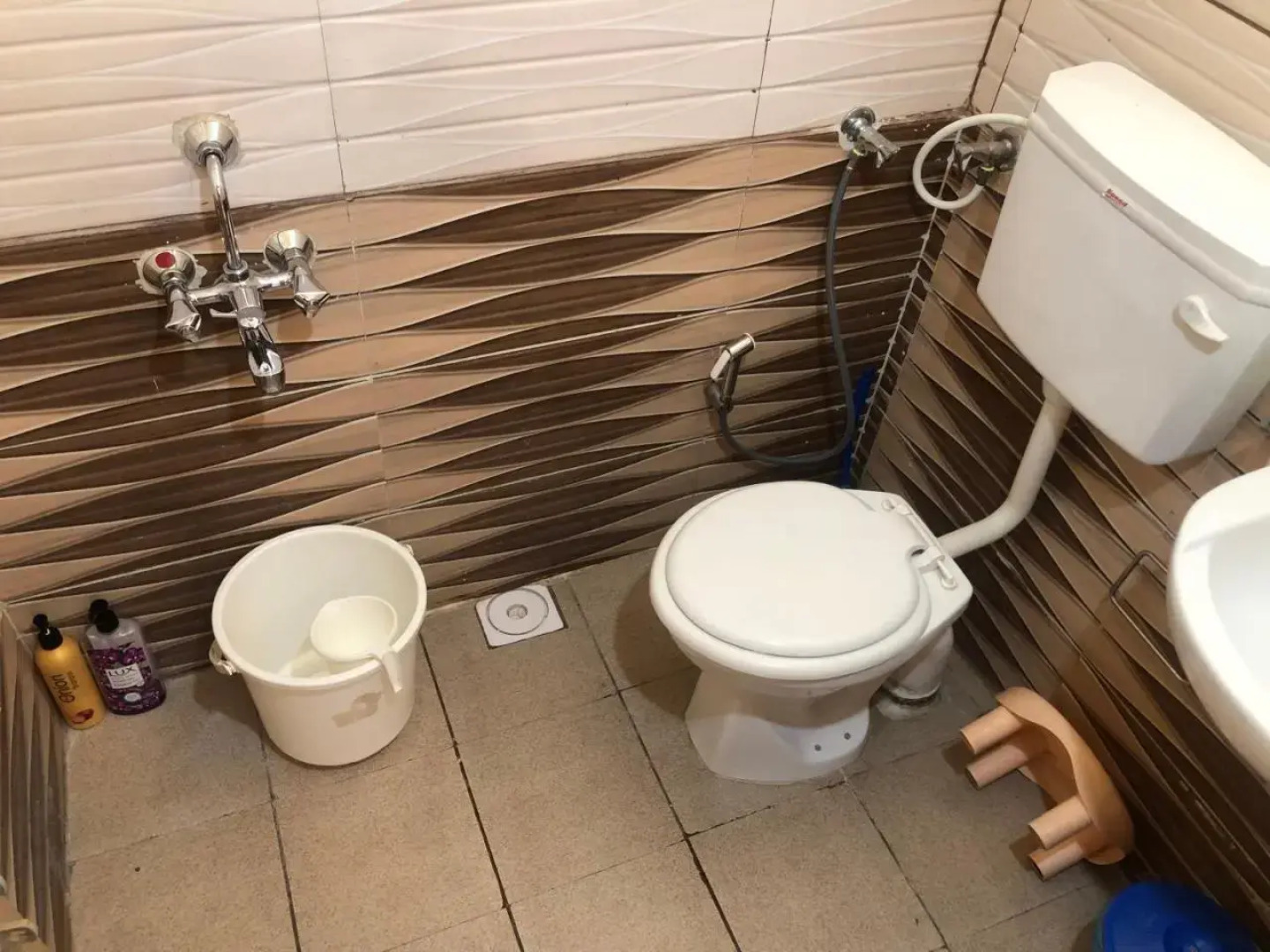 Rukmavati Guest House