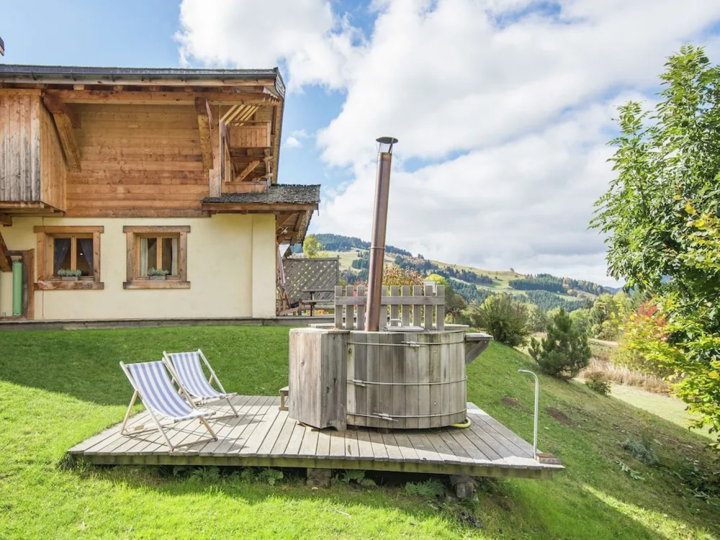 Pretty Apartment in a Separate Mountain Chalet
