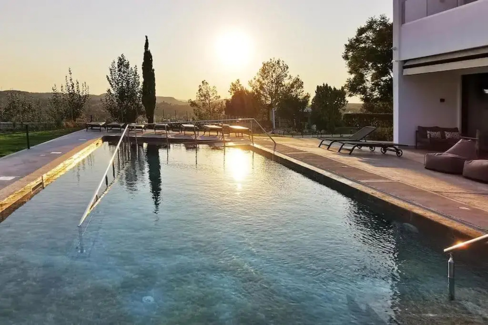 Maison A Rhodes with 66m2 heated pool