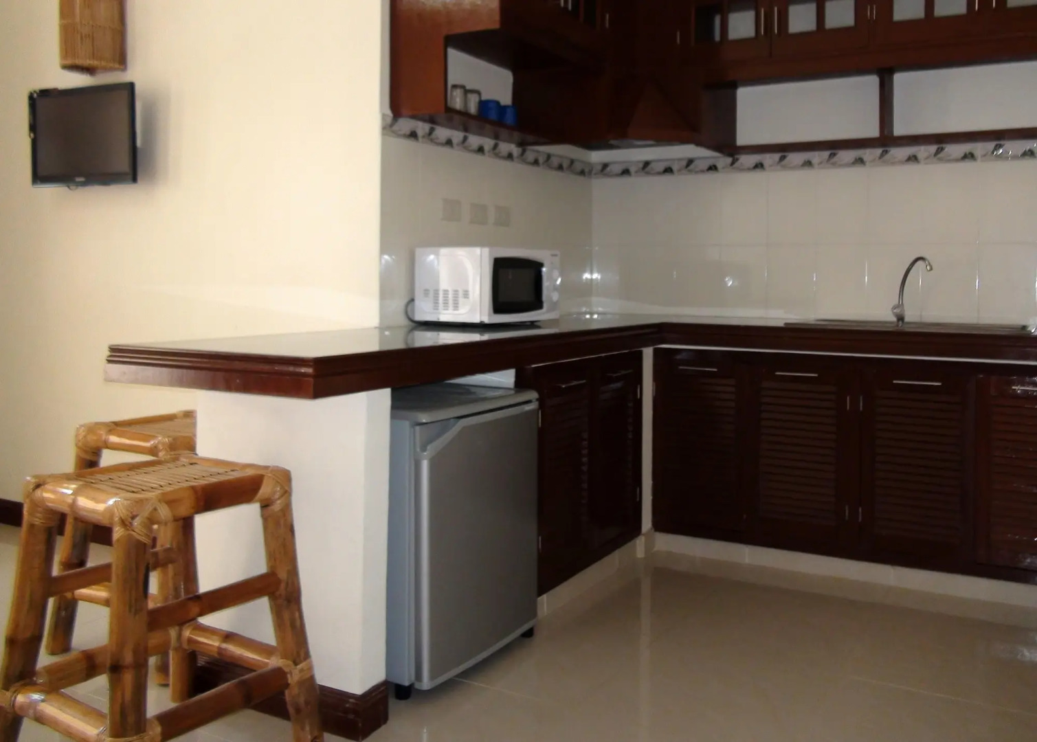 Squares Beachside Apartments