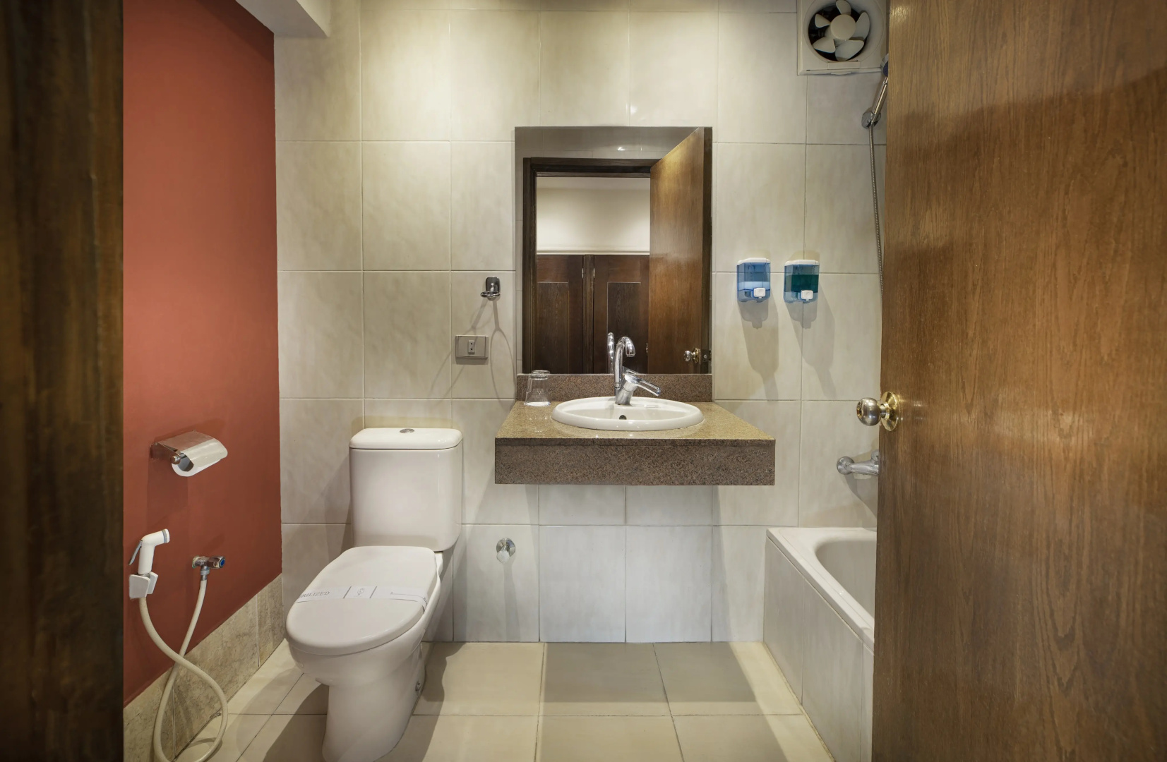 Kanzy Hotel