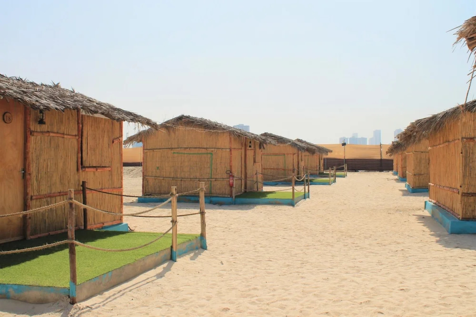 Отель Bianky Beach Camp