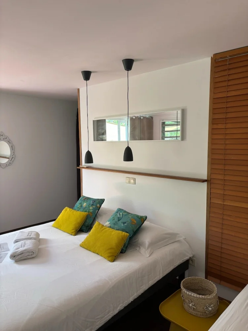 Poé Côté Lagon Beach Bungalows