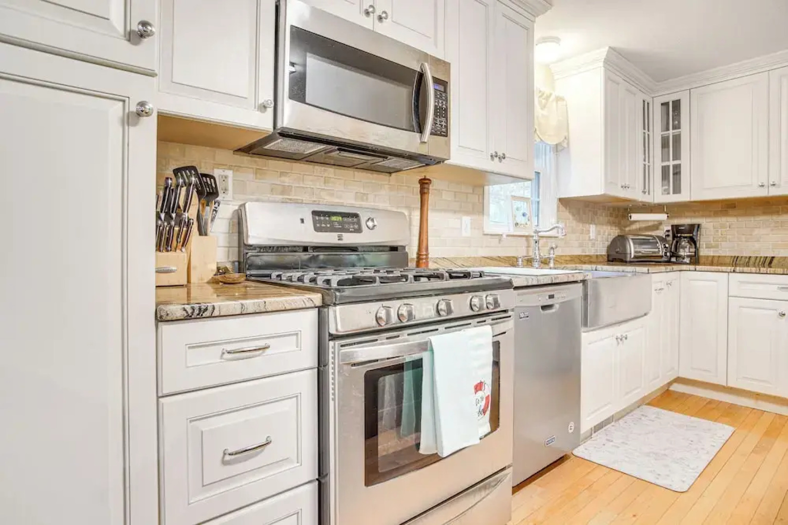 Beach & Lake Access: Home w/ Porch in Mashpee!