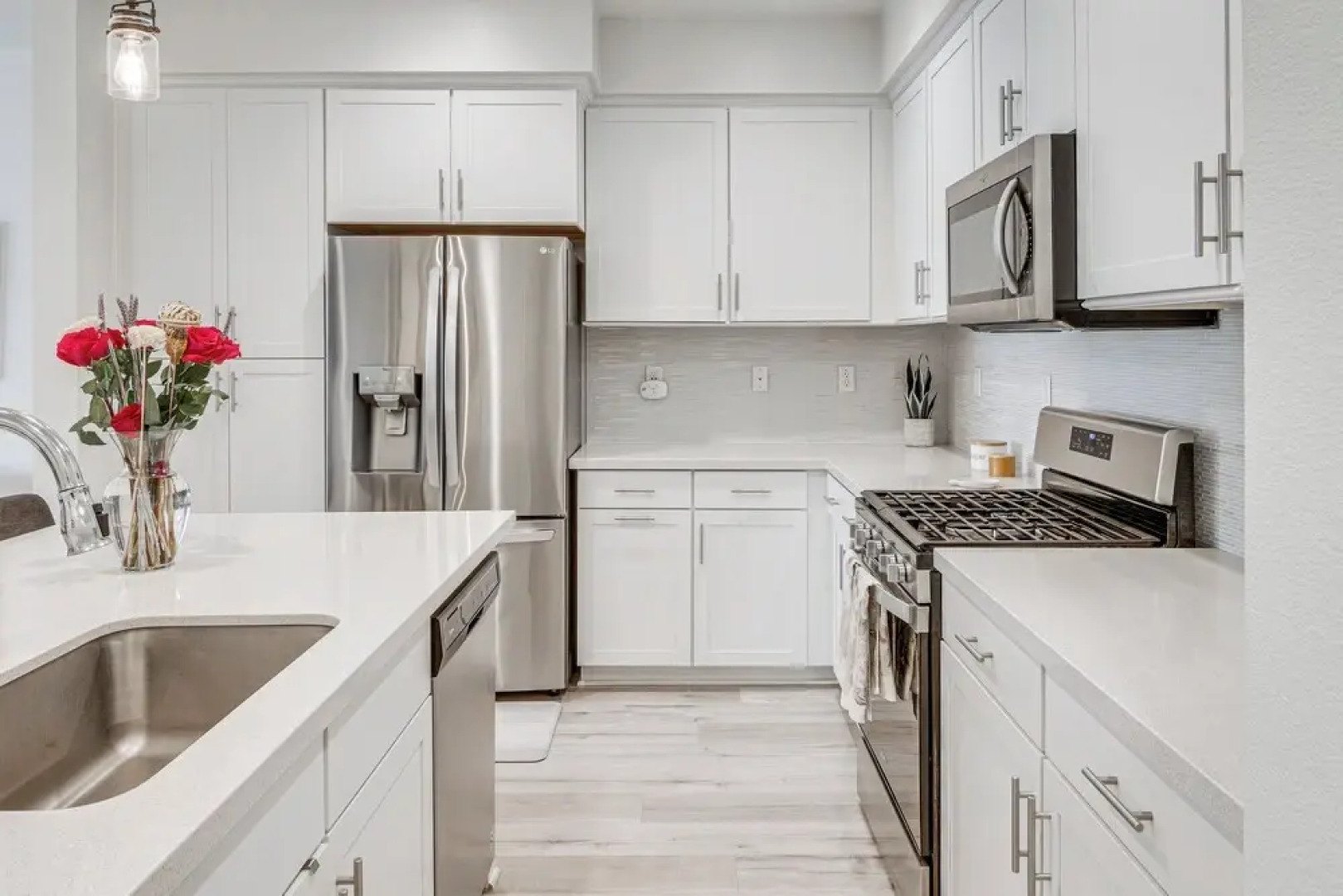 Quiet Simi Valley Home w/ Patio & Pool Access!