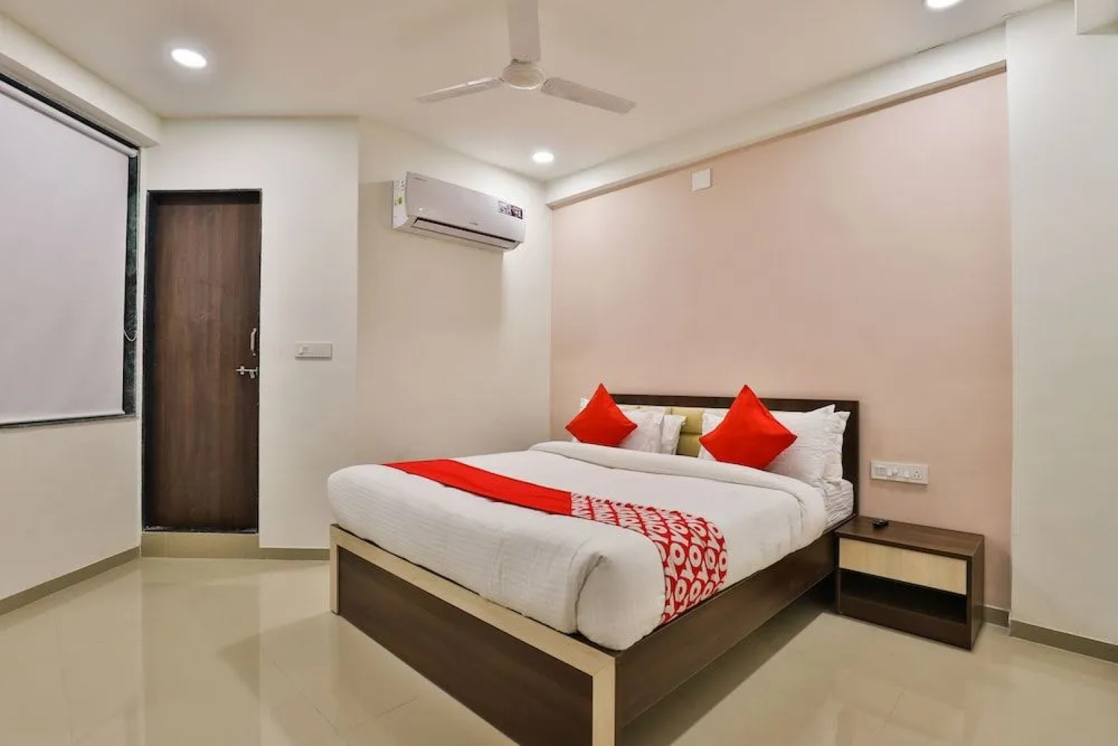 OYO 26578 Hotel Aashray