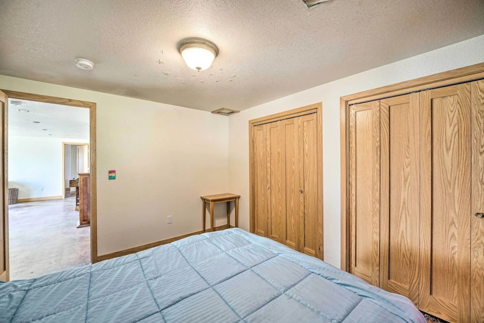 Lakefront Country Home w/ Waterslide & Trampoline!