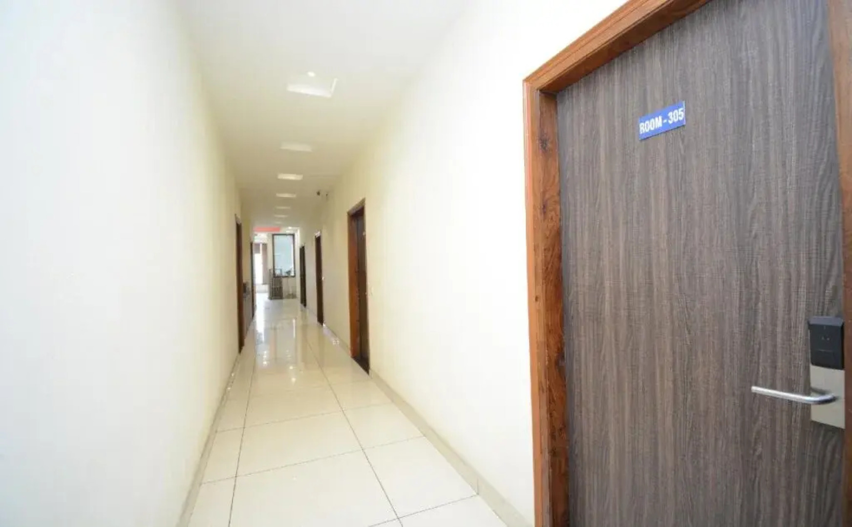 Hotel Dhingra By OYO Rooms