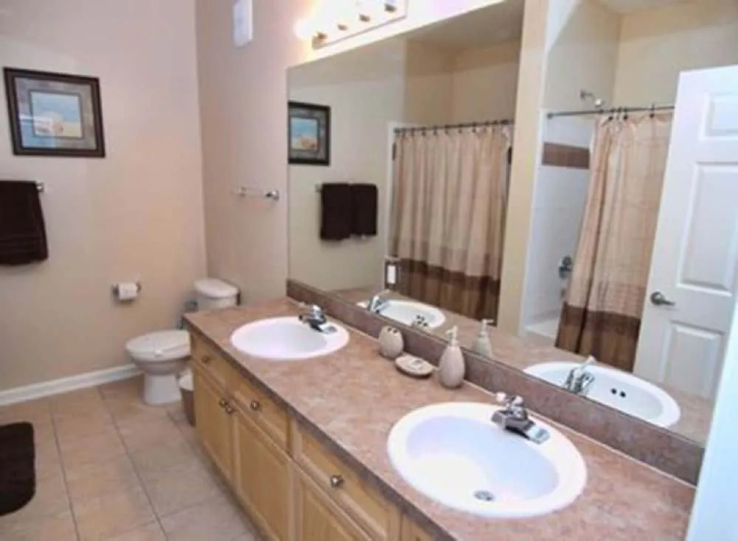 Luxury Poolview Penthouse