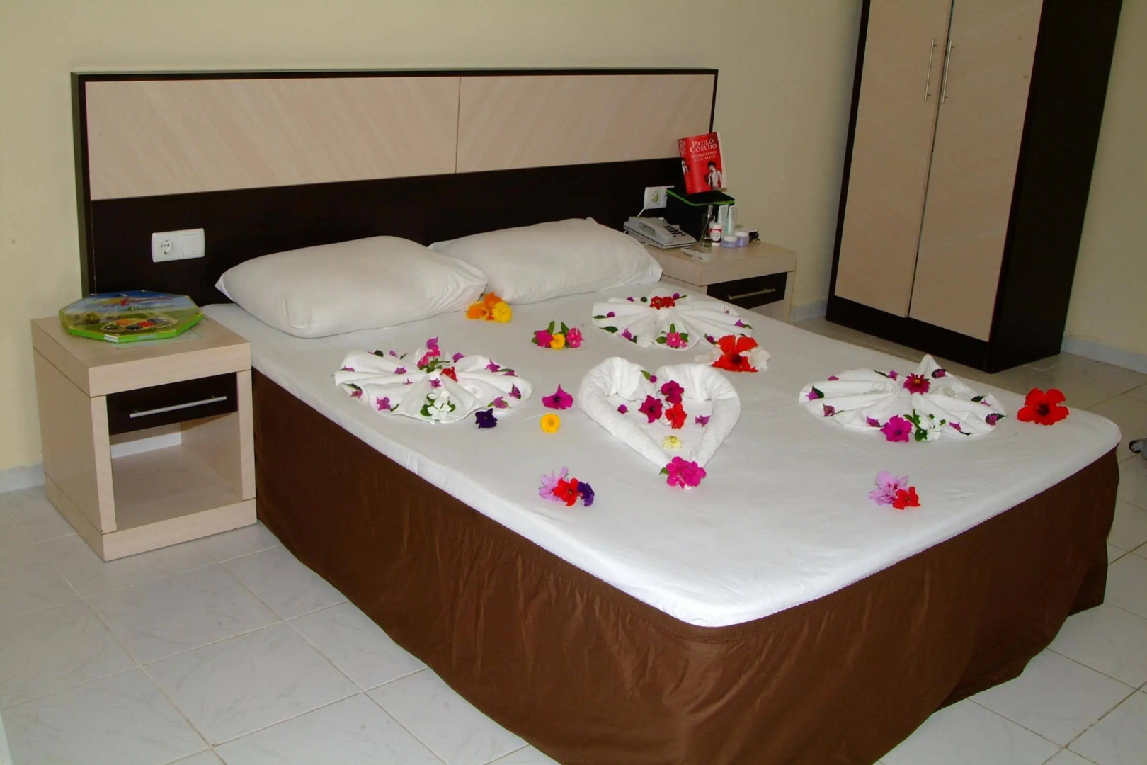 Side Beach Club Hotel