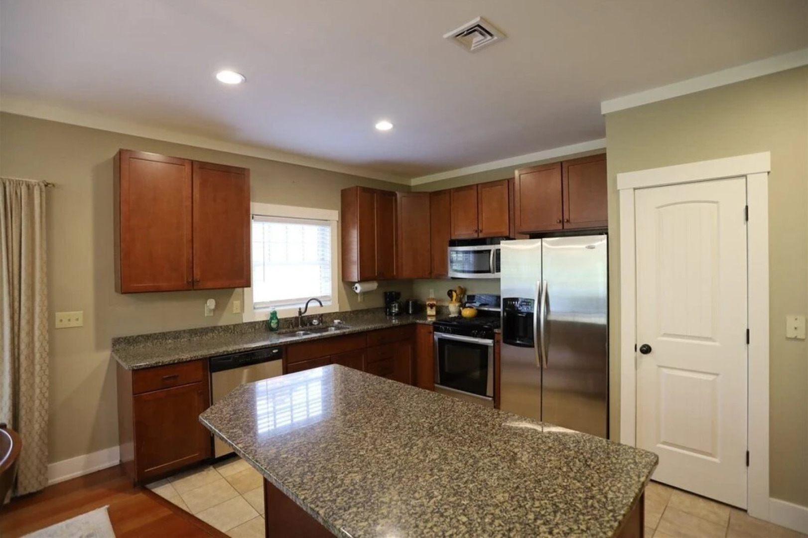 Enjoy Fall Foliage at the Base of South Peak Loon Mountain! - Rs1hl