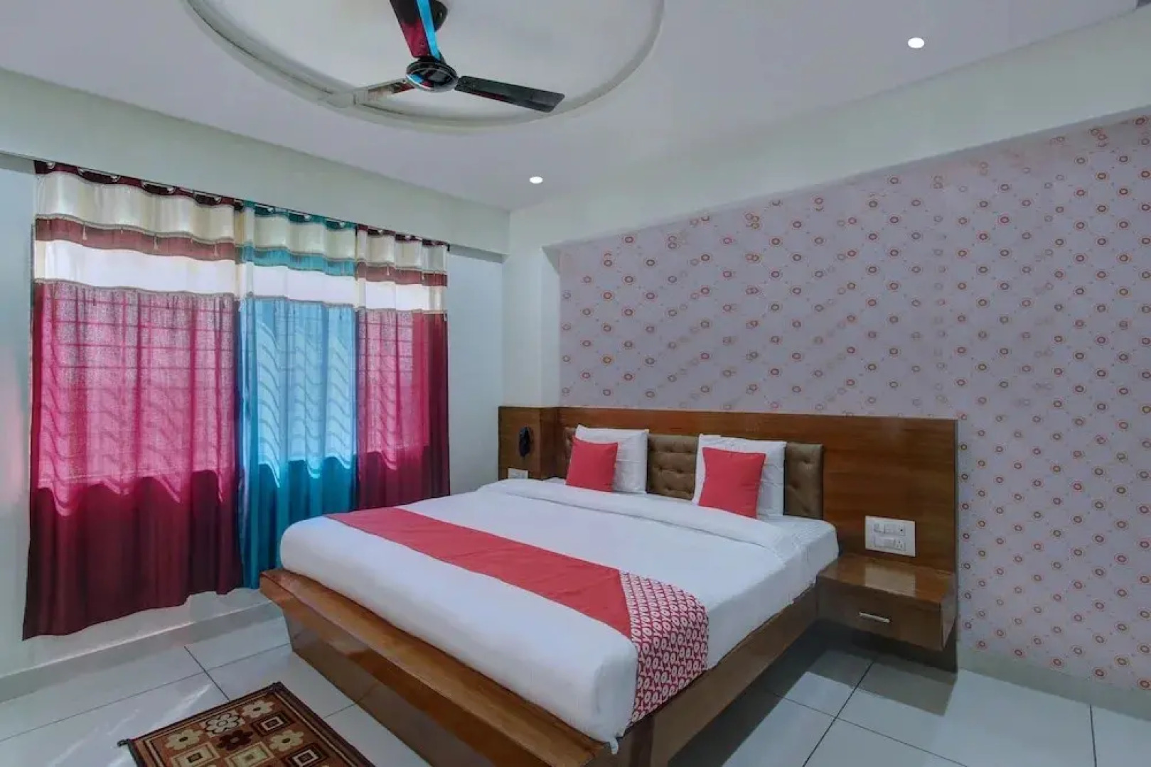 Sharan Residency by OYO Rooms