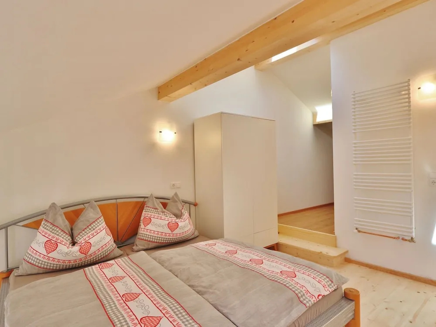 Sunlit Apartment near Forest in Itter