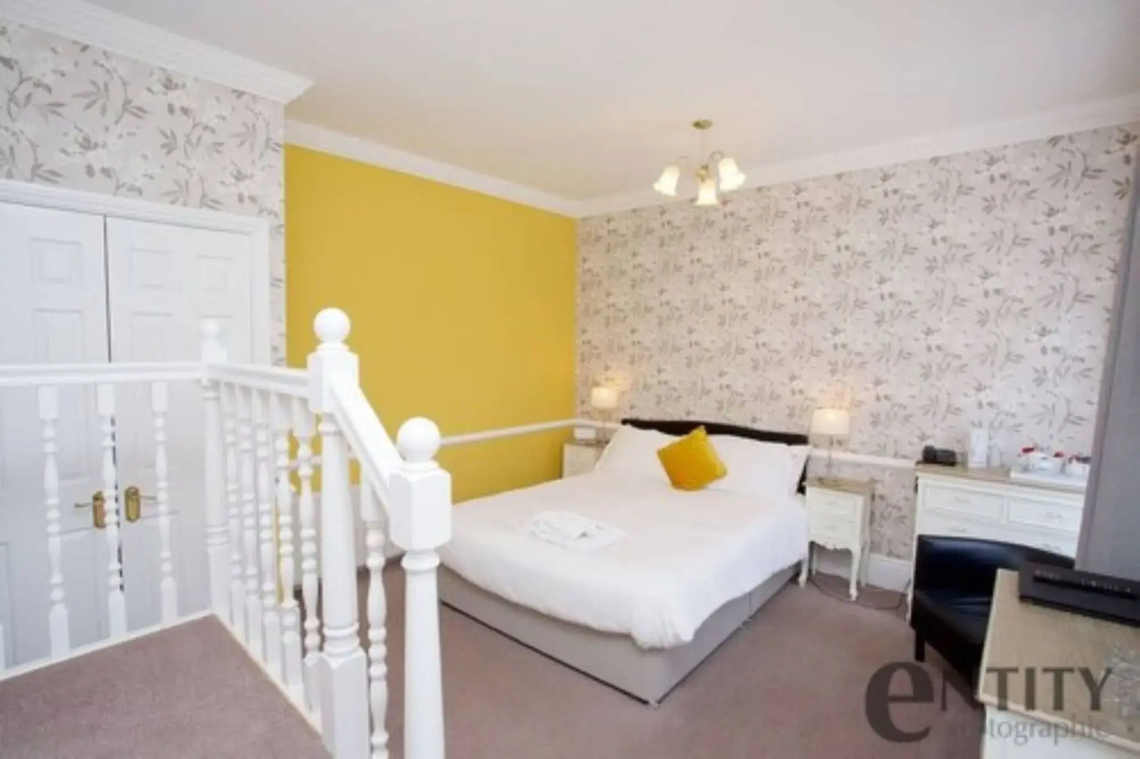 Woodlands Lodge Hotel