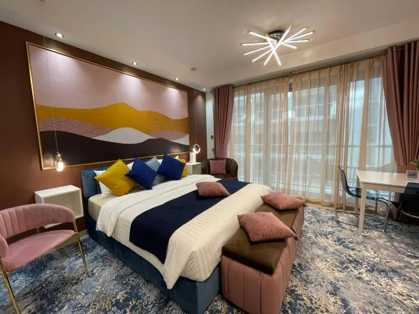 Deluxe Studio Private Apartment - Beachfront Property