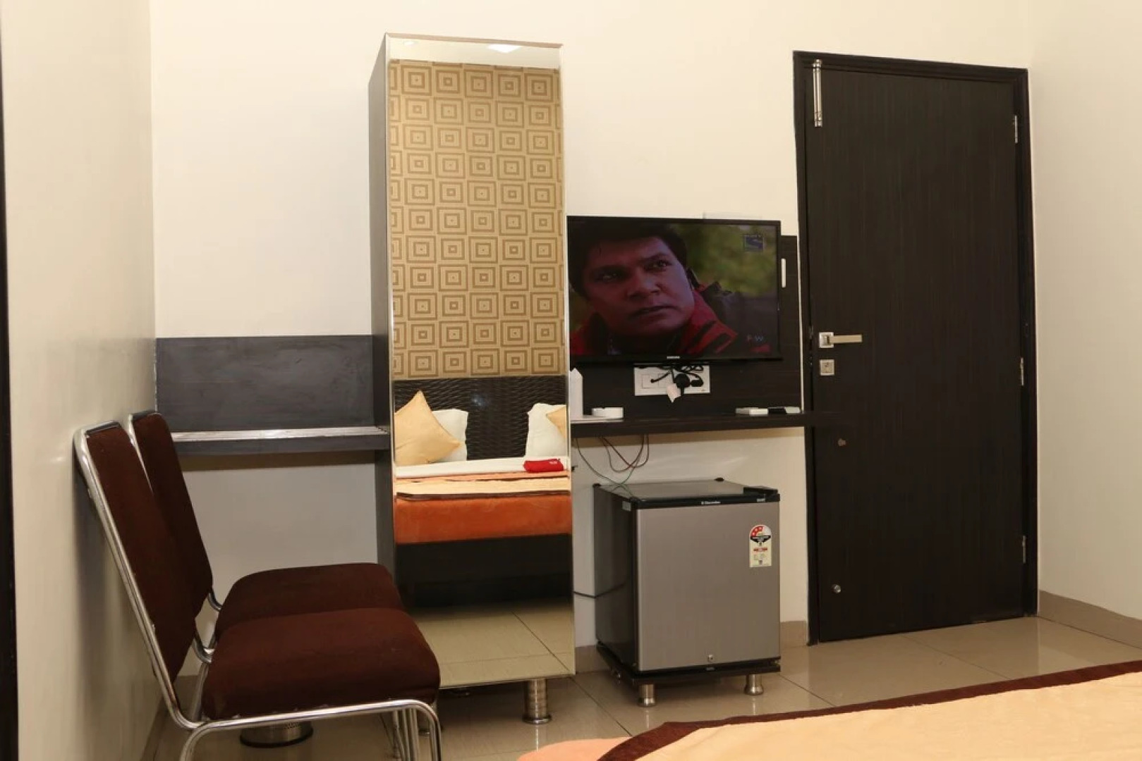 OYO 1075 Hotel City Home