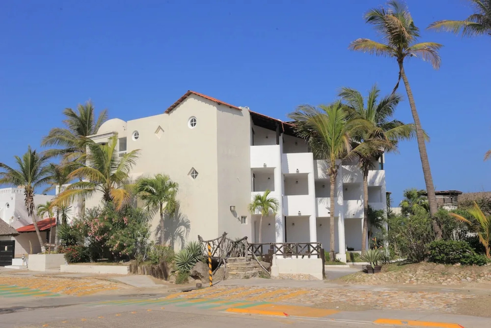 Hotel Lorencillo Miramar