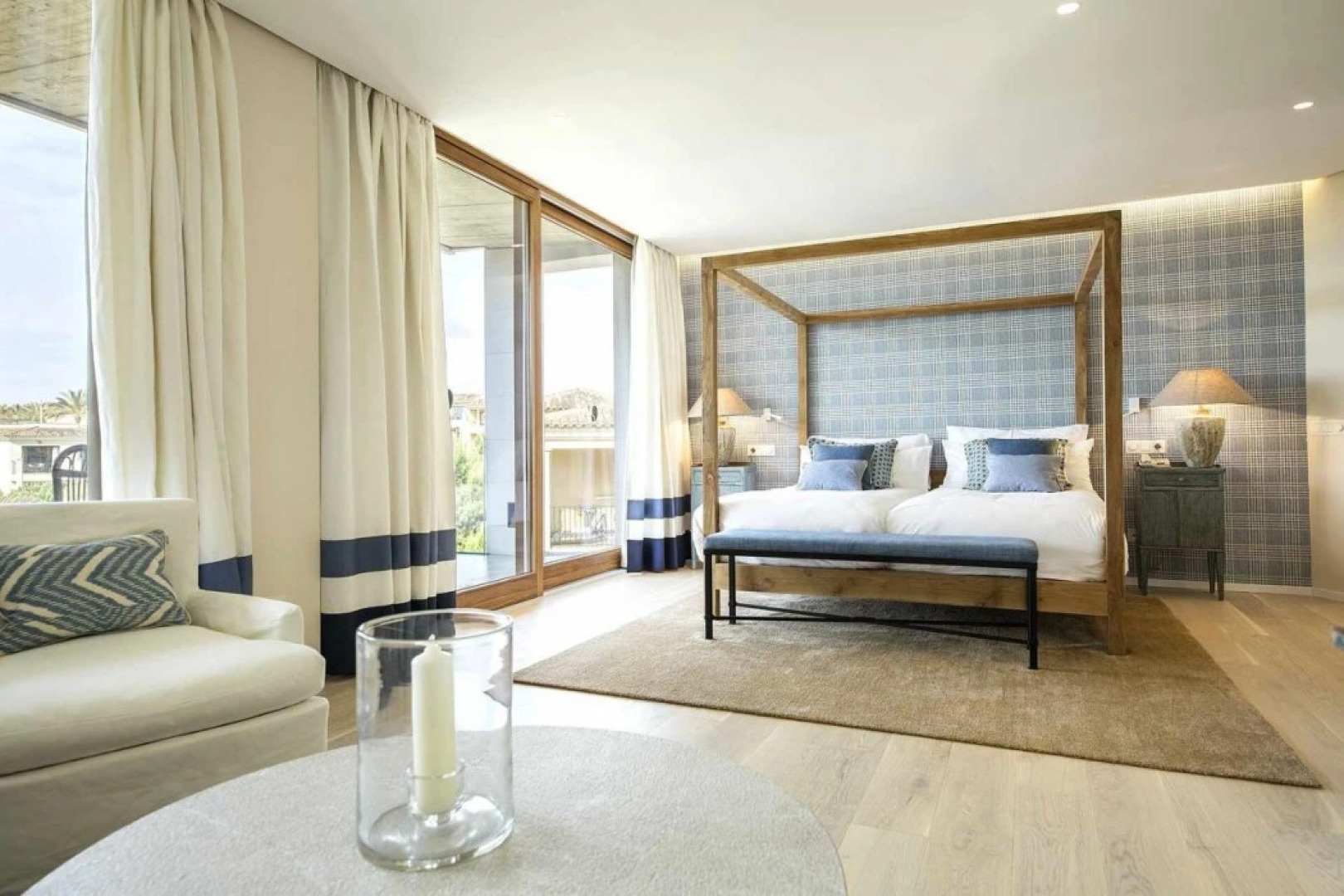 Robinson Cala Serena