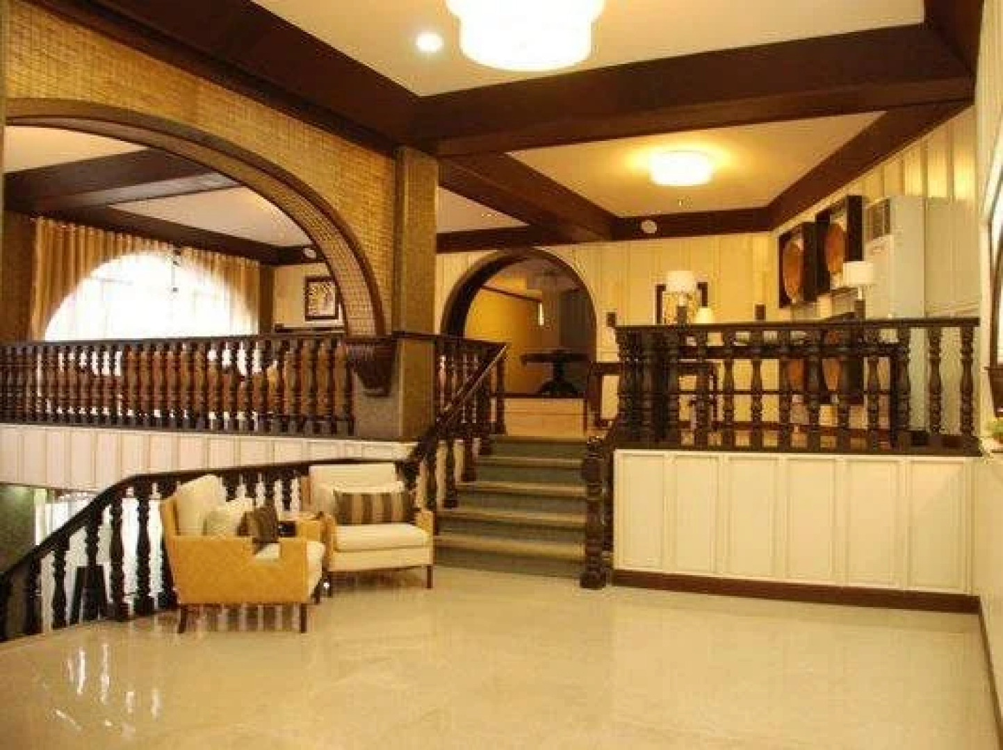 Iriga Plaza Hotel