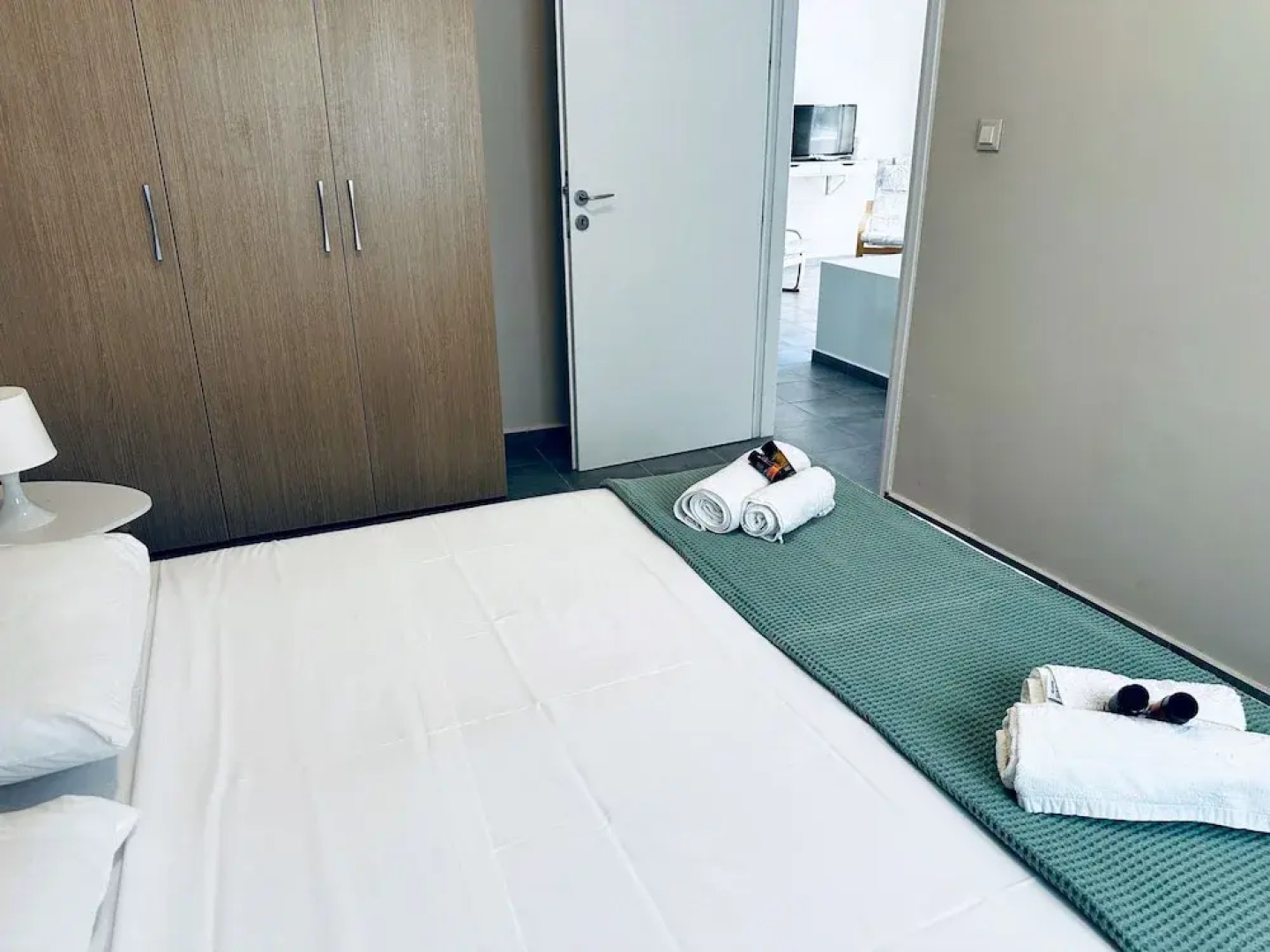 Lifeguard Beachfront - Luxury Flat, 30meters From Sea