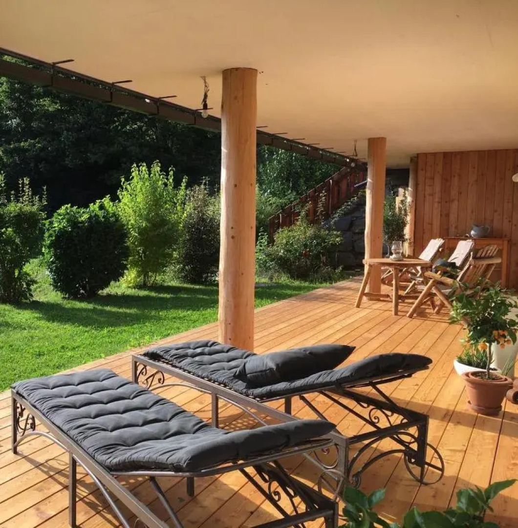 Zirben Appartement zwischen Berg und See