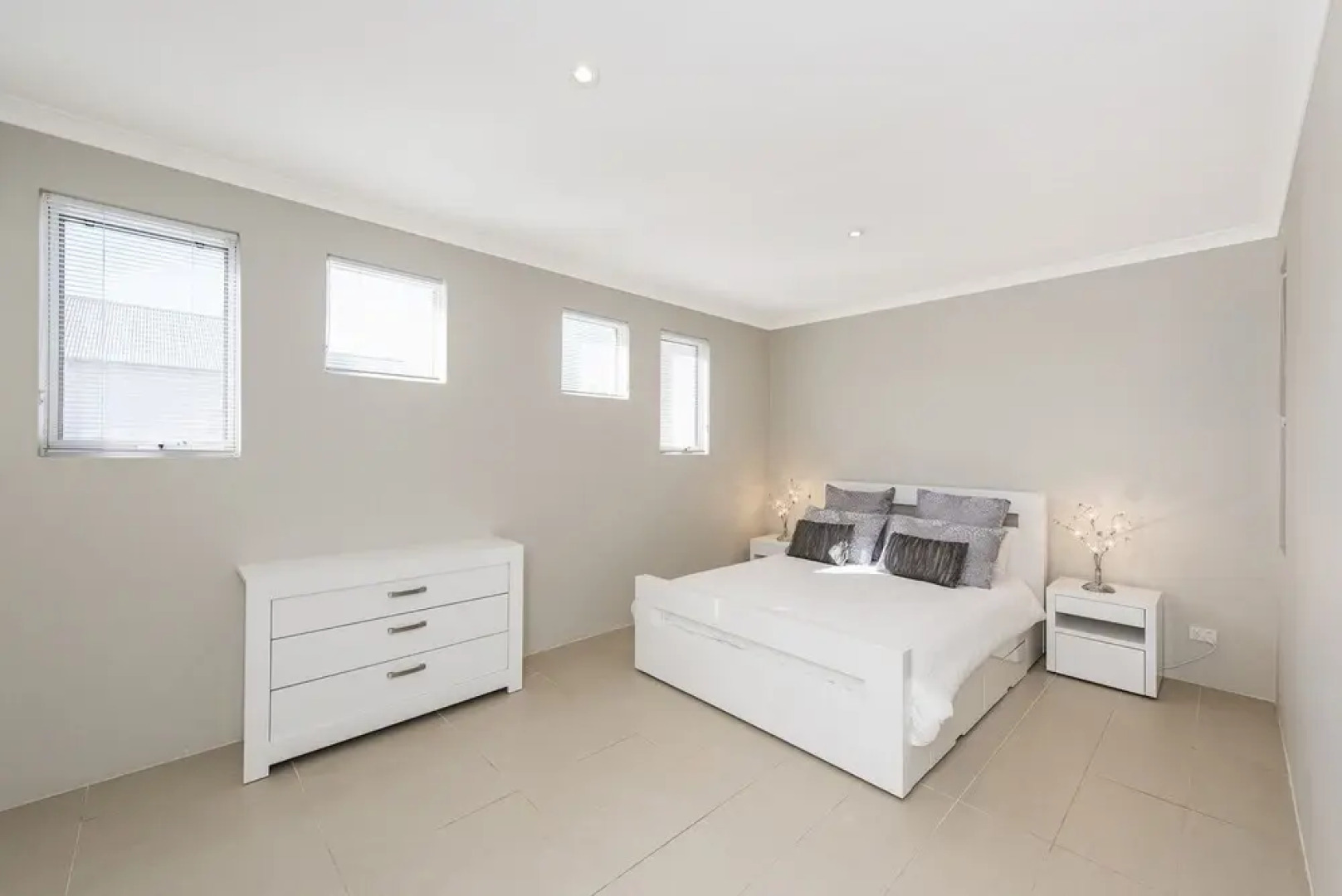 Ledge Point Village - Villa 16 - Beachfront Ocean Views