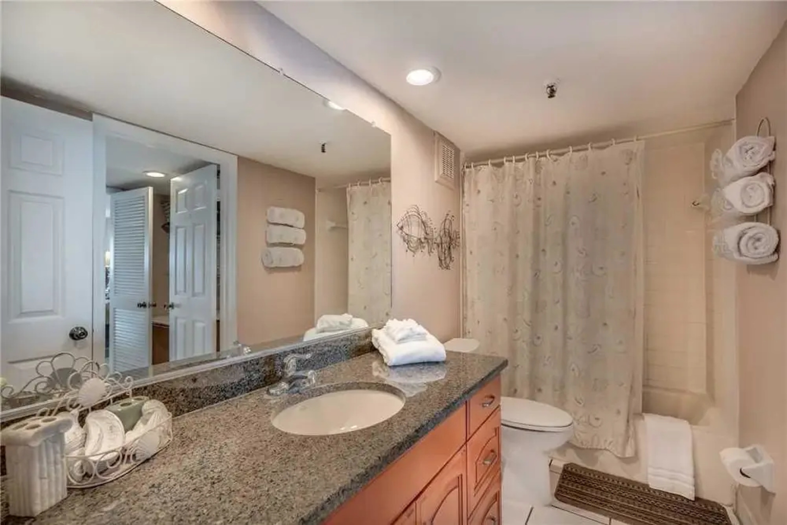 Las Brisas 504 - Three Bedroom Condo