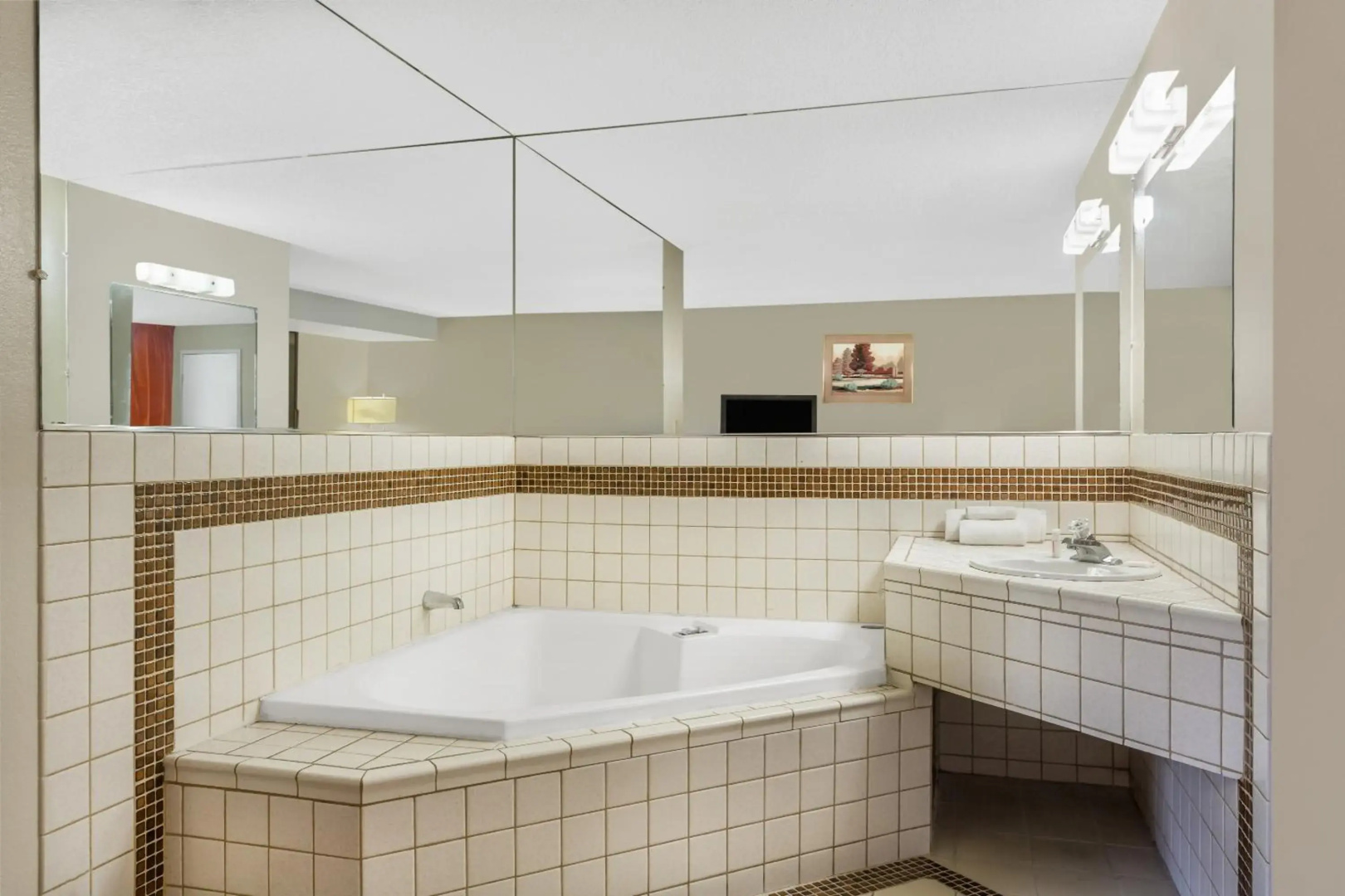Travelodge by Wyndham Reno Downtown
