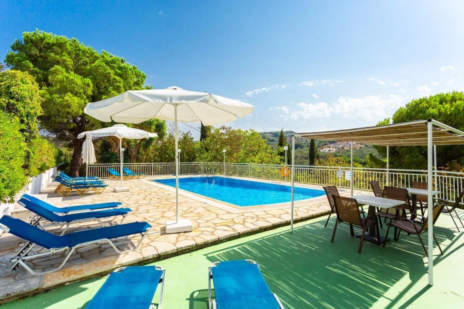 Cochelli Villa Upper Swimming Pool Walk to Beach Sea Views A C Wifi Car Not Required - 205