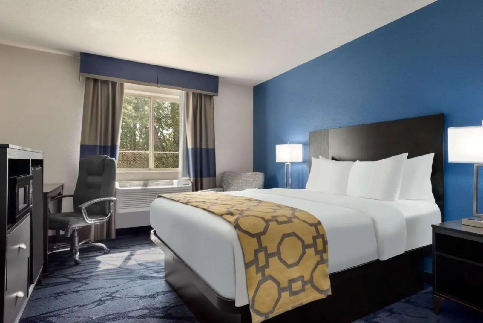 Baymont Inn & Suites by Wyndham Swanton/Toledo Airport