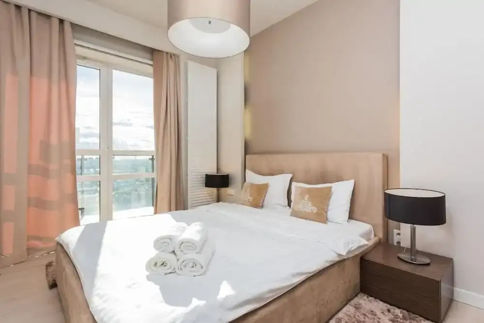 Platinum Towers by Premium Apartments