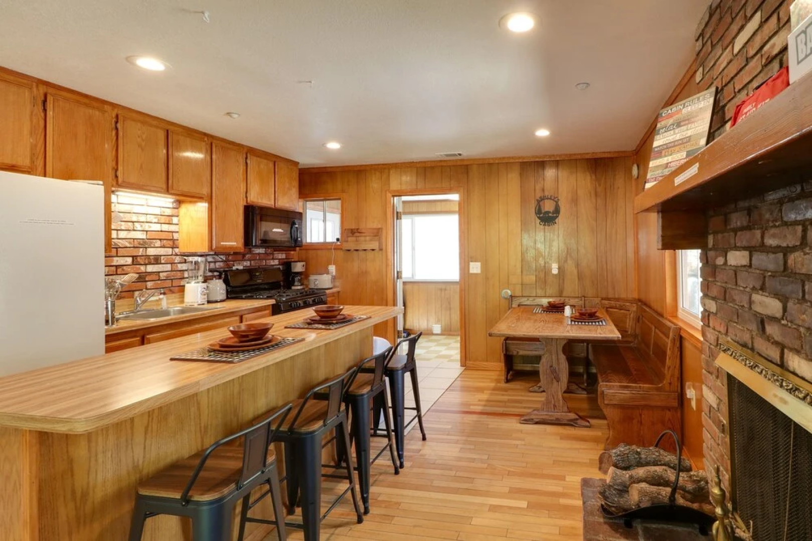 Wrightwood Cabin ~ 4 Mi to Mtn High Resort!