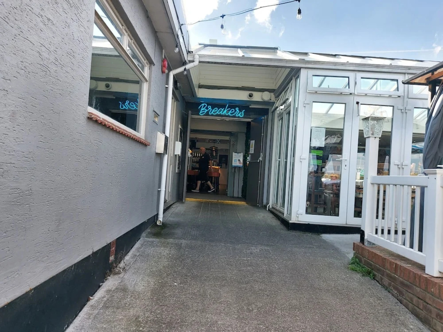 2 Brightholme 6 Berth With Decking & Enclosed Gard