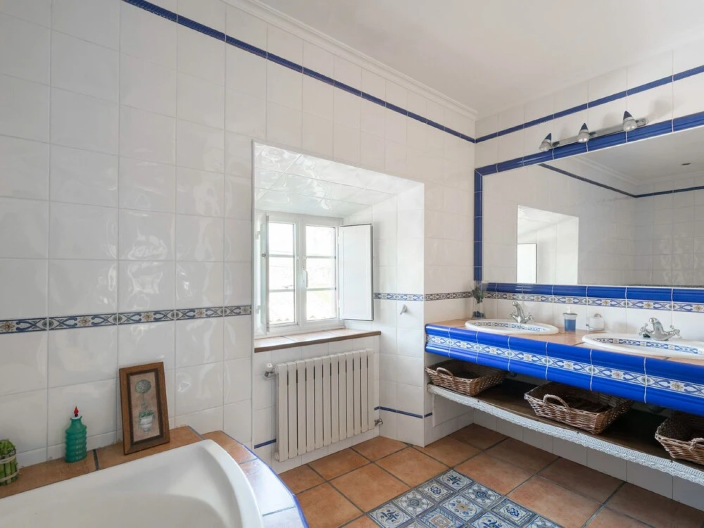 Quaint Mansion in Ortigueira With Sauna