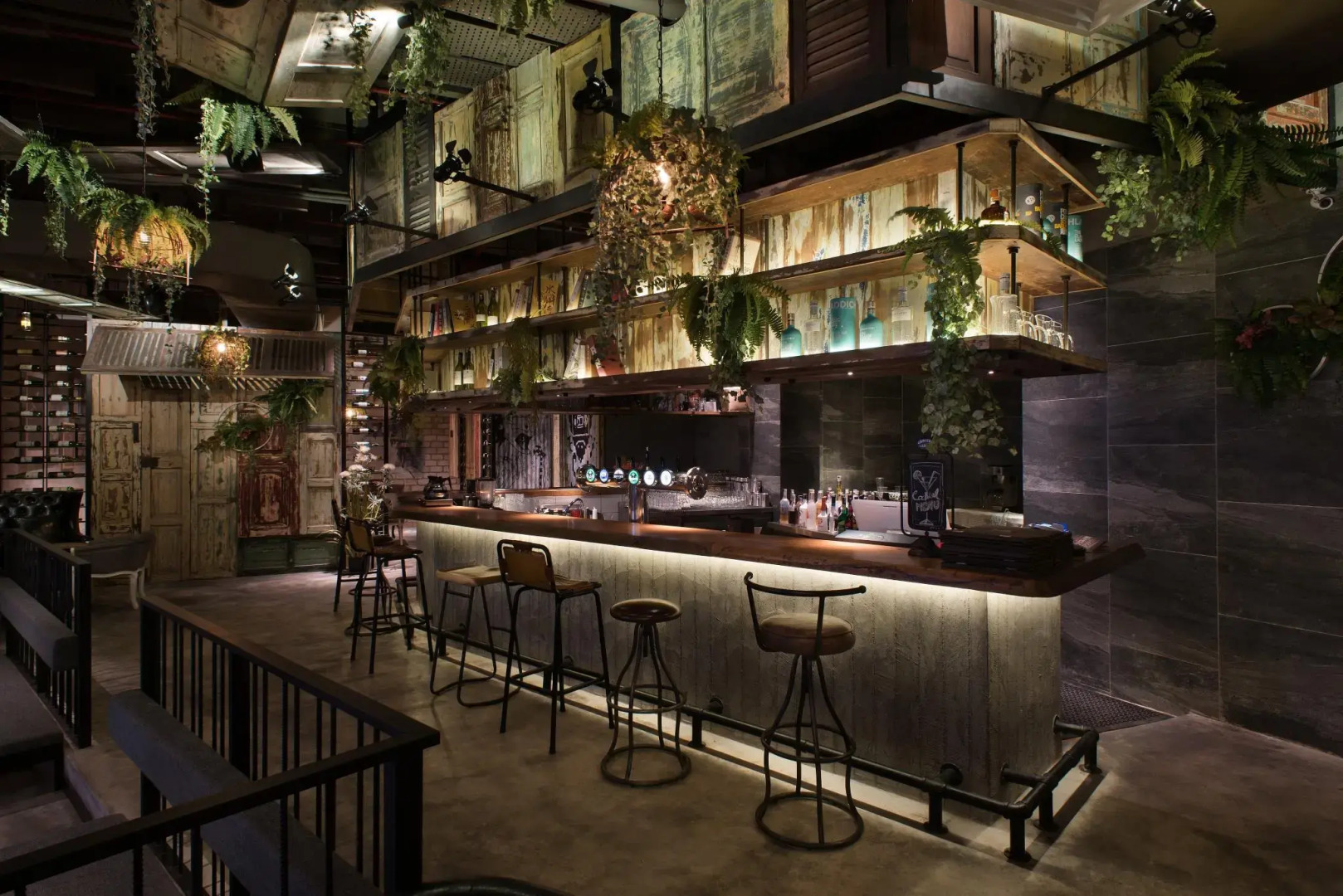 Vangohh Eminent Hotel & Spa